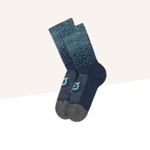 Brand NEW Men’s Peloton x Feetures Crew Socks